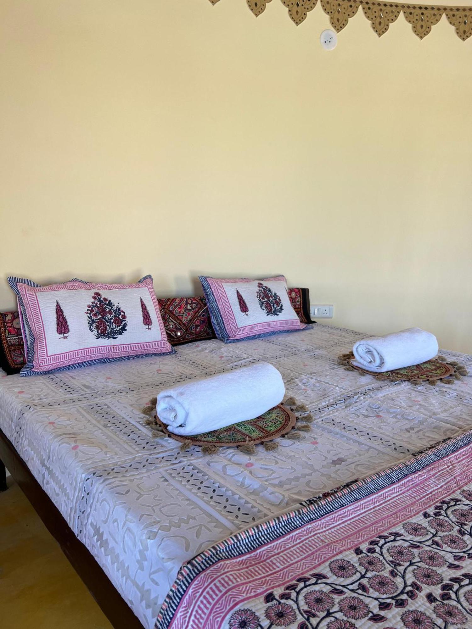 Rann Hellaro Homestay Bhuj Dış mekan fotoğraf
